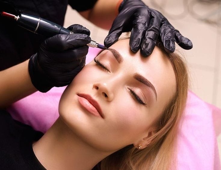 Eyebrow tattoo procedure compared with microblading for fuller brows